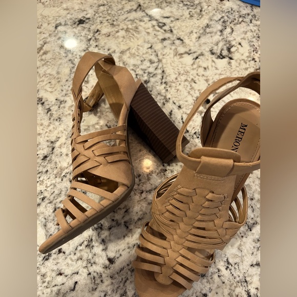 Merona Heels 👠 - Picture 3 of 5